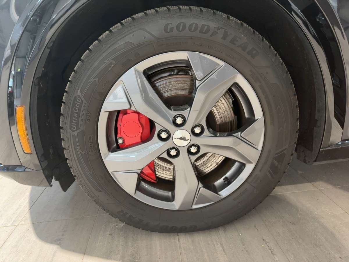 Fahrzeugbild eines Ford Mustang Mach-E