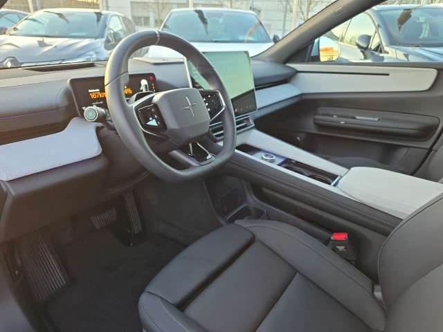 Fahrzeugbild eines Polestar 4