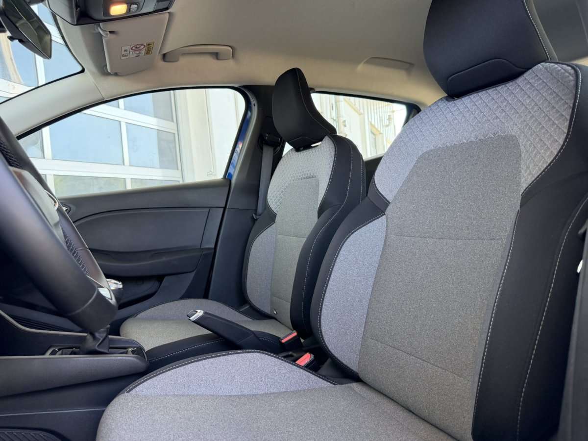 Fahrzeugbild eines Renault Clio