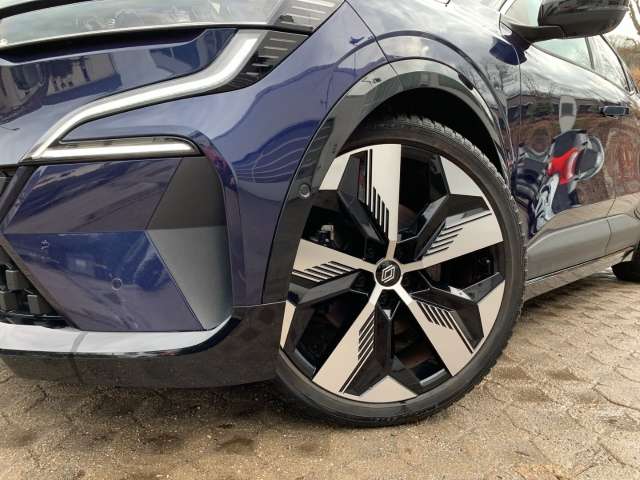 Fahrzeugbild eines Renault Megane E-TECH