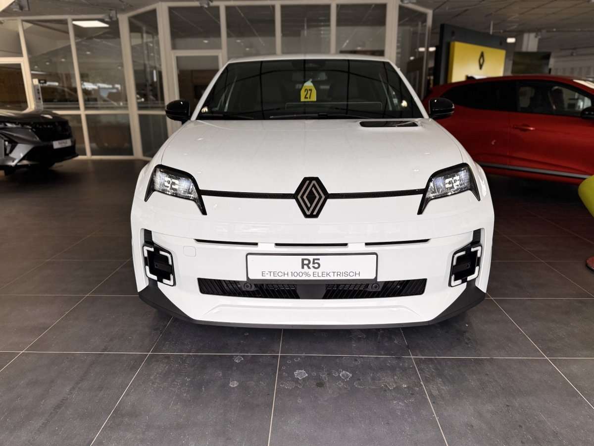 Fahrzeugbild eines Renault 5 E-TECH