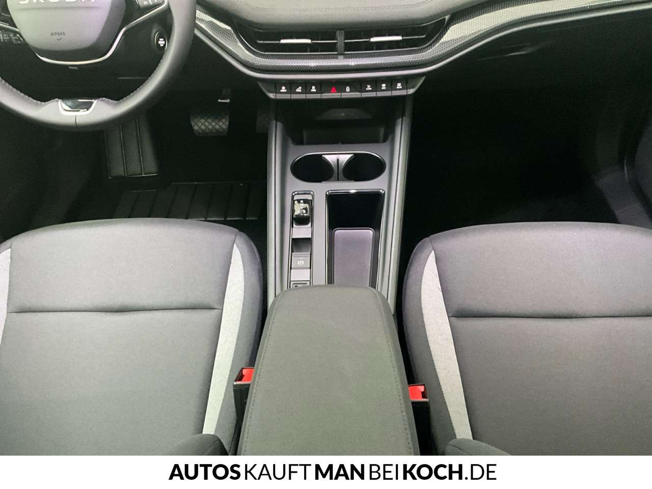 Fahrzeugbild eines Skoda ELROQ