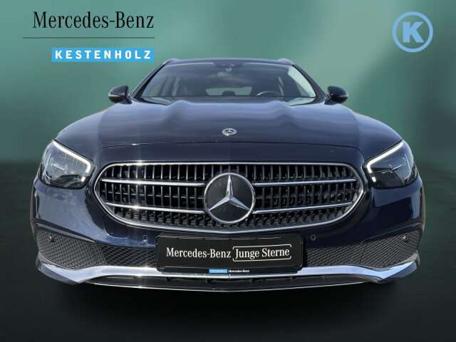 Fahrzeugbild eines Mercedes-Benz E-Klasse