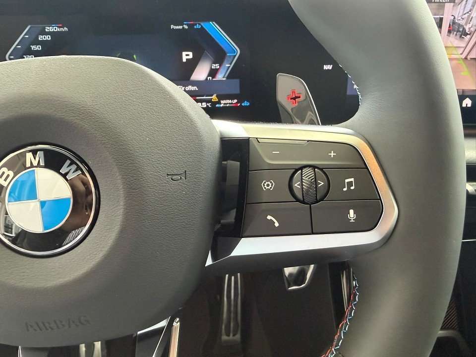 Fahrzeugbild eines BMW X1