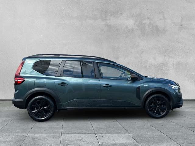 Fahrzeugbild eines Dacia Jogger