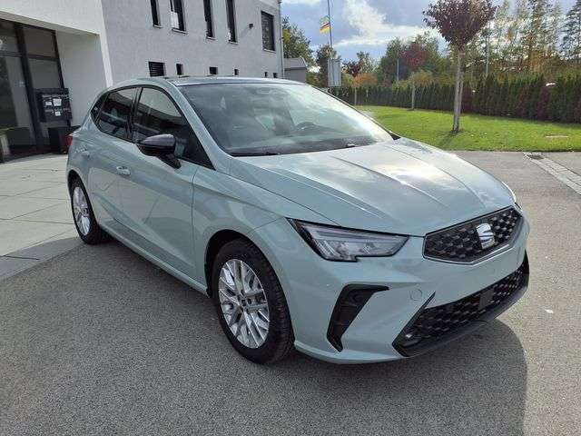 Fahrzeugbild eines SEAT Ibiza
