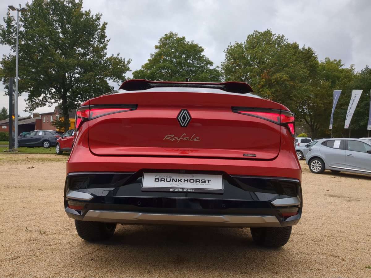 Fahrzeugbild eines Renault Rafale