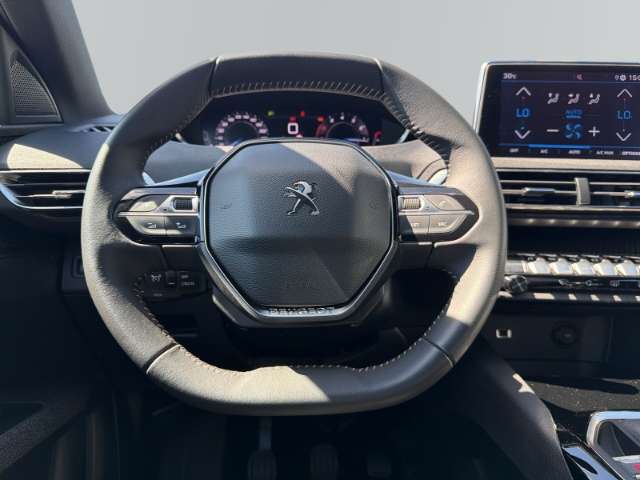 Fahrzeugbild eines Peugeot 5008