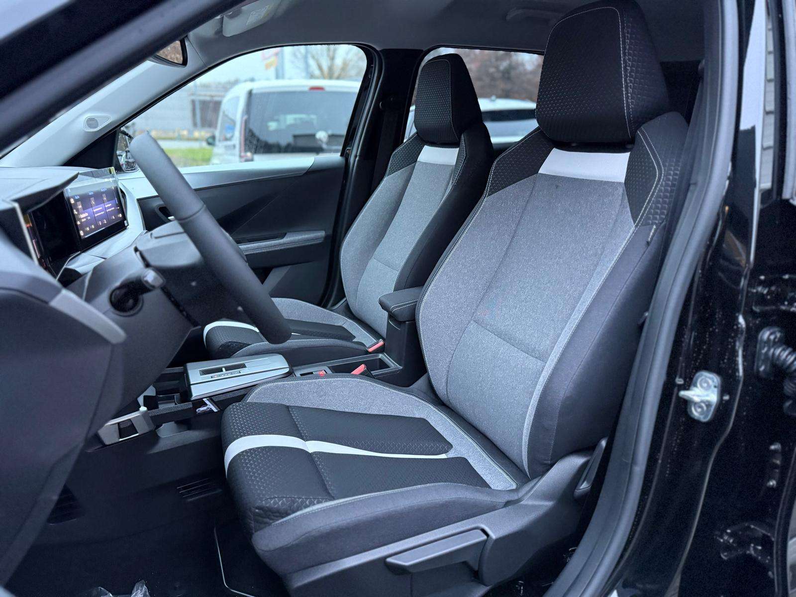 Fahrzeugbild eines Opel Frontera