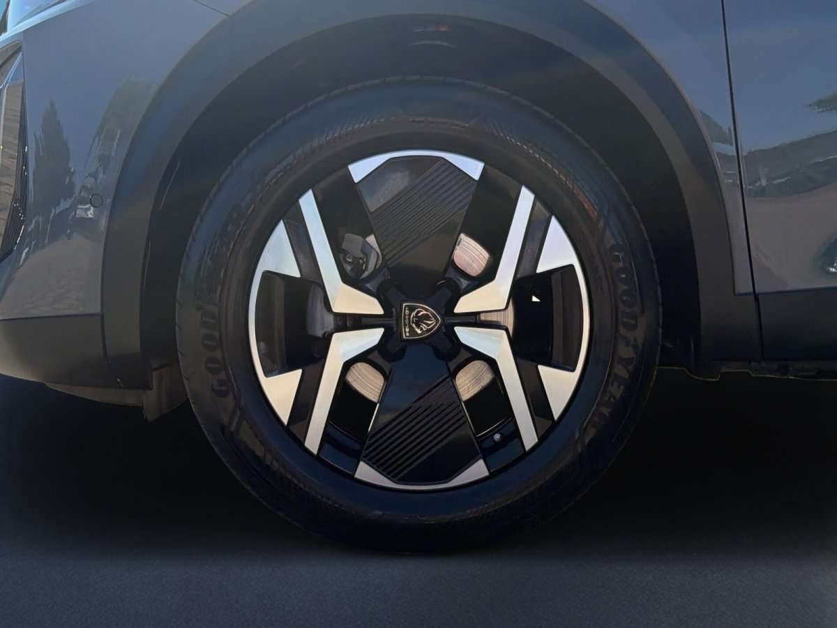 Fahrzeugbild eines Peugeot 2008