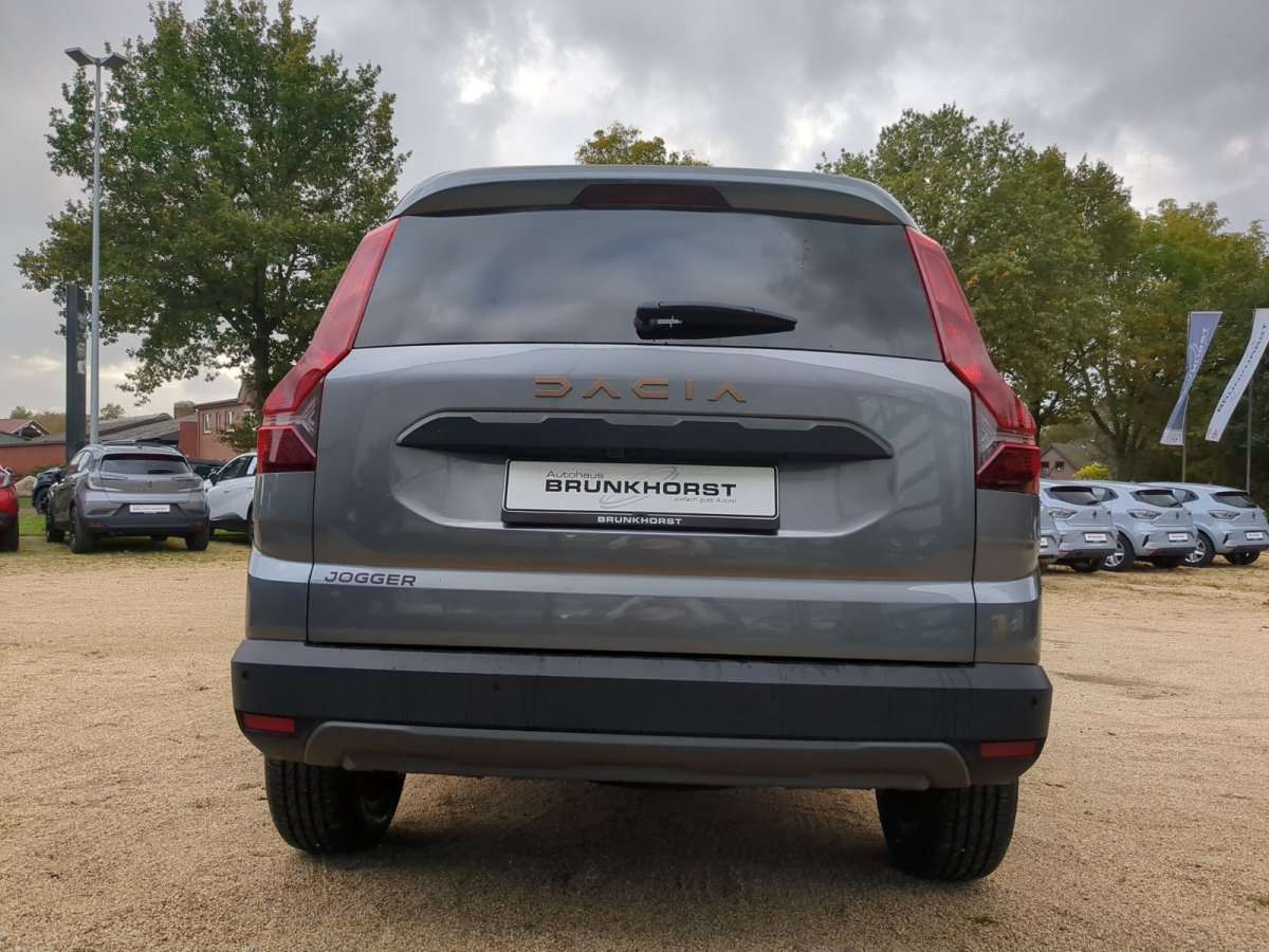 Fahrzeugbild eines Dacia Jogger