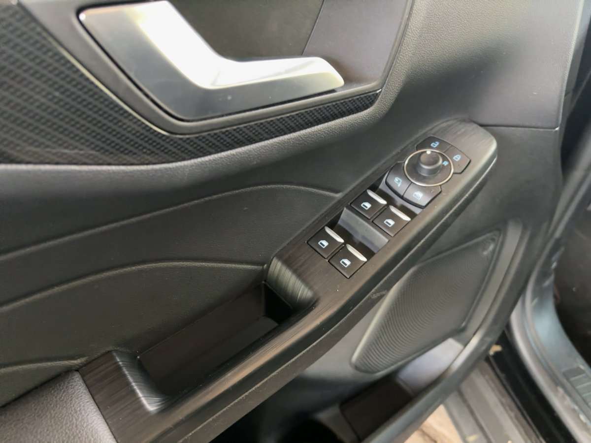 Fahrzeugbild eines Ford Kuga