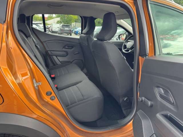 Fahrzeugbild eines Dacia Sandero