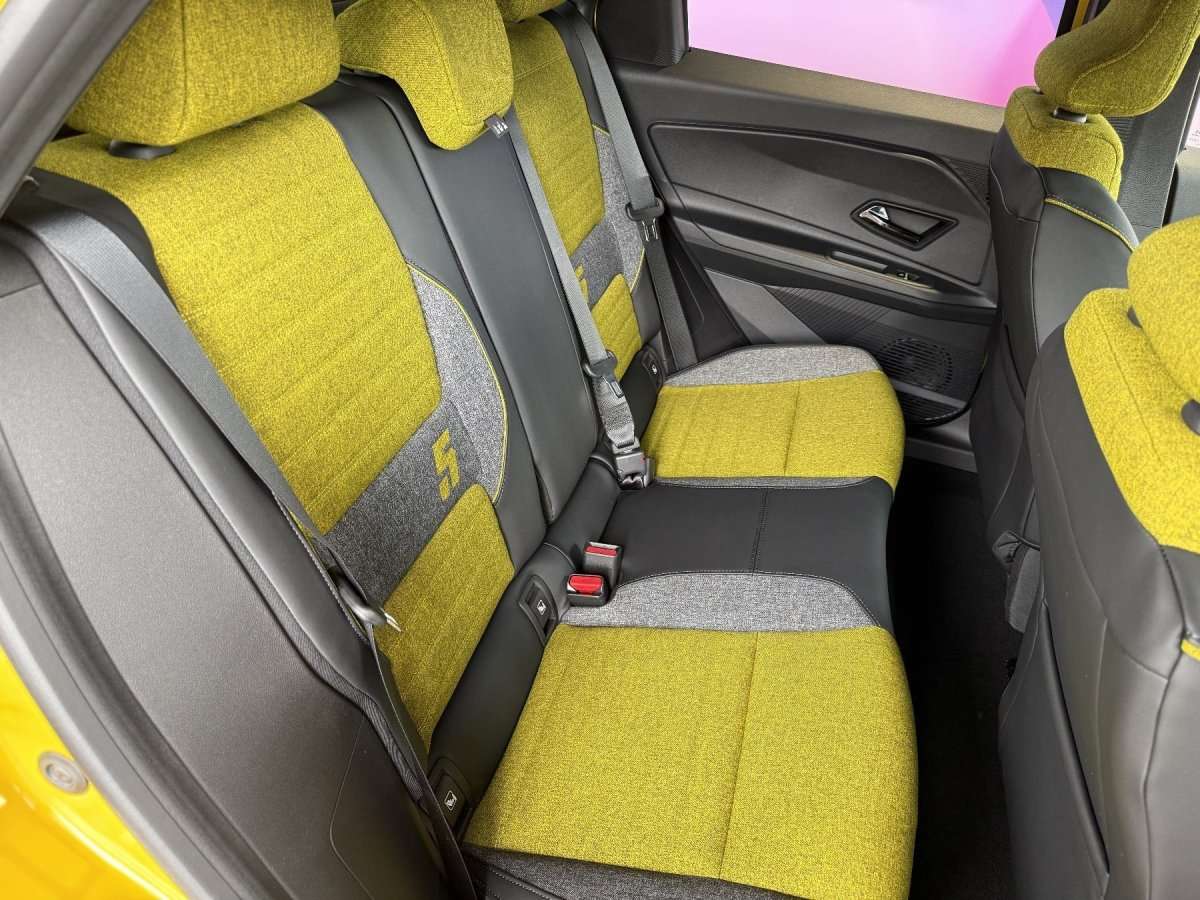 Fahrzeugbild eines Renault 5 E-TECH