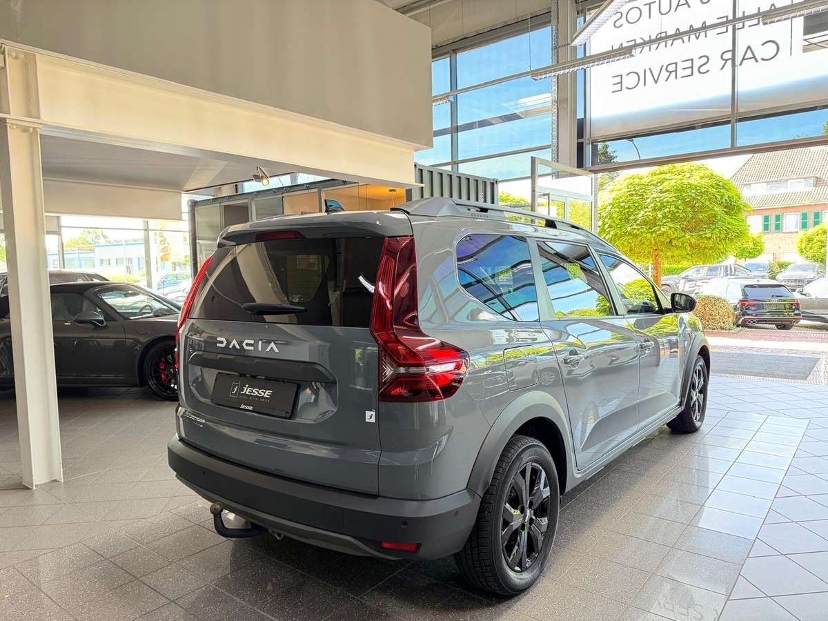 Fahrzeugbild eines Dacia Jogger