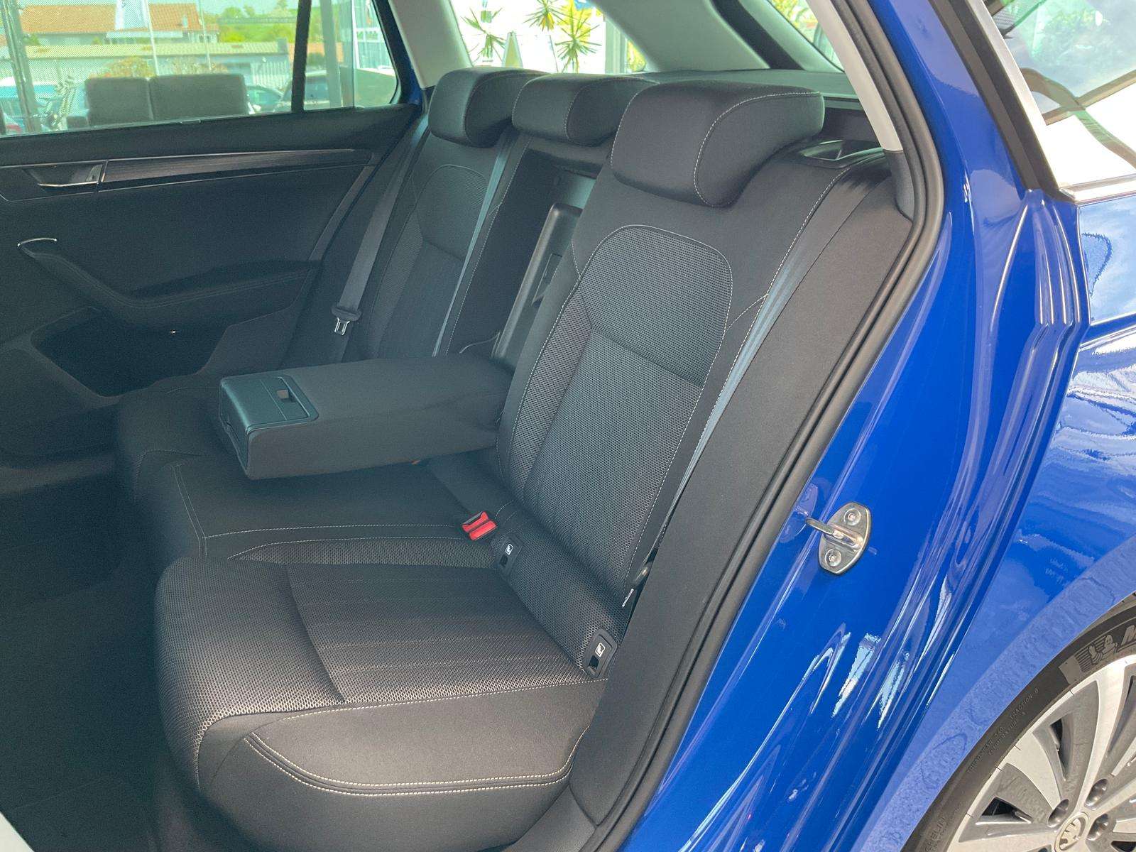 Fahrzeugbild eines Skoda Superb