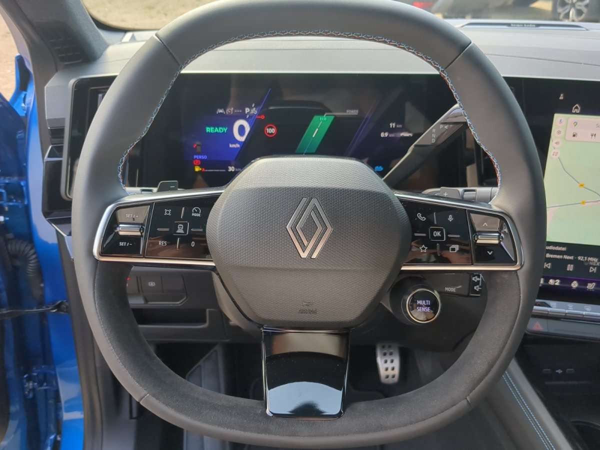 Fahrzeugbild eines Renault Rafale