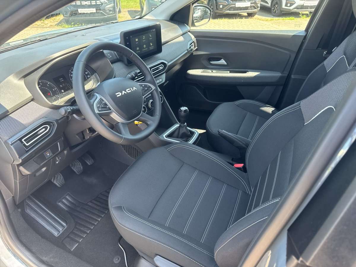 Fahrzeugbild eines Dacia Jogger