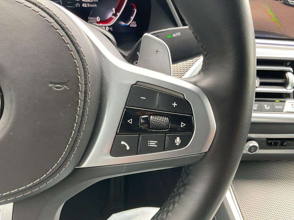 Fahrzeugbild eines BMW X6