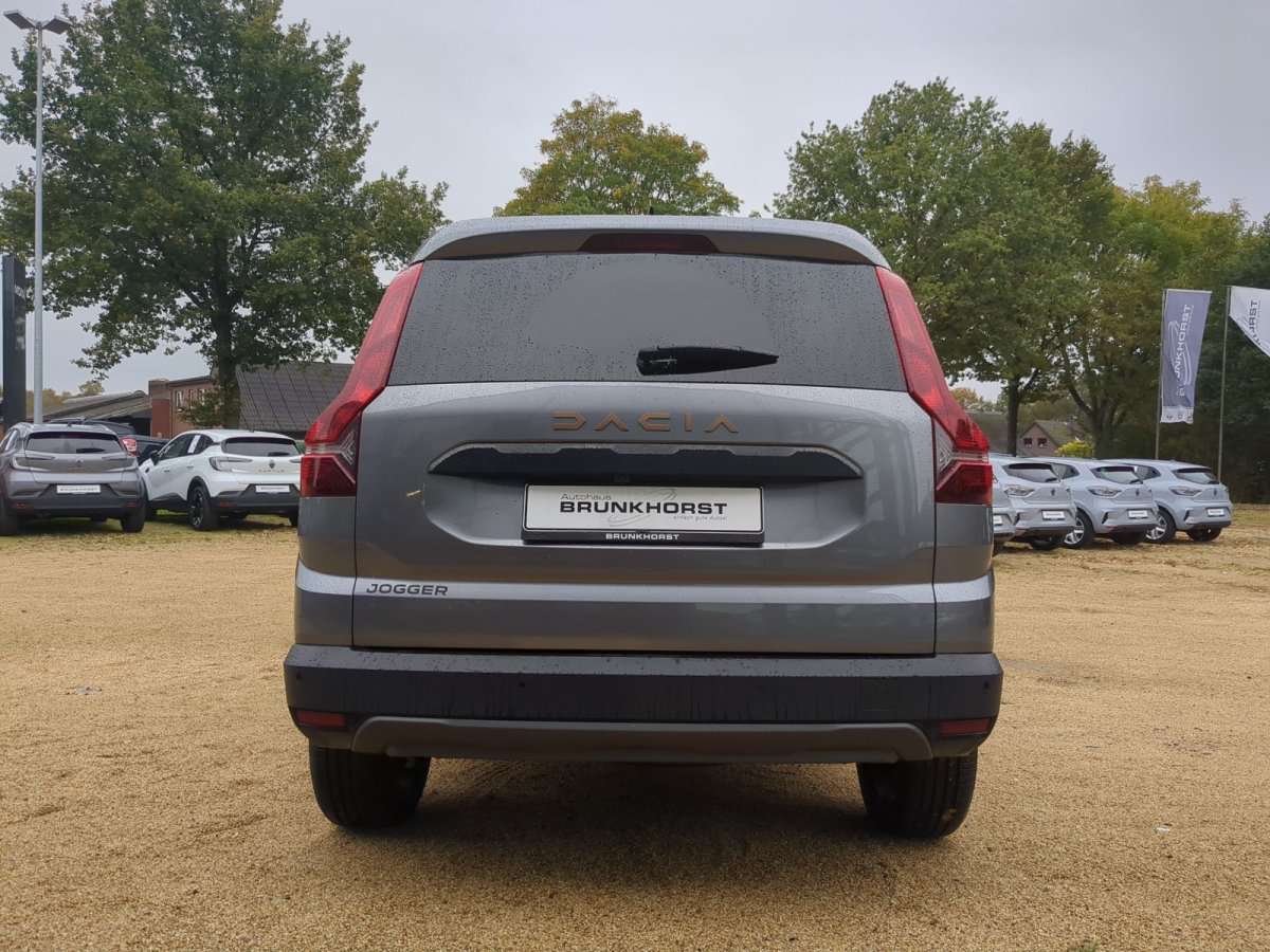 Fahrzeugbild eines Dacia Jogger