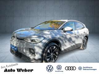 Schräge Frontansicht auf einen Volkswagen ID.4 , freigestellt