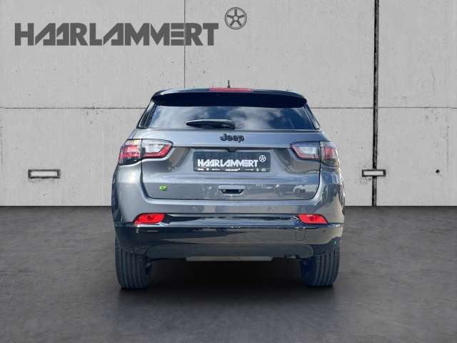 Fahrzeugbild eines Jeep Compass