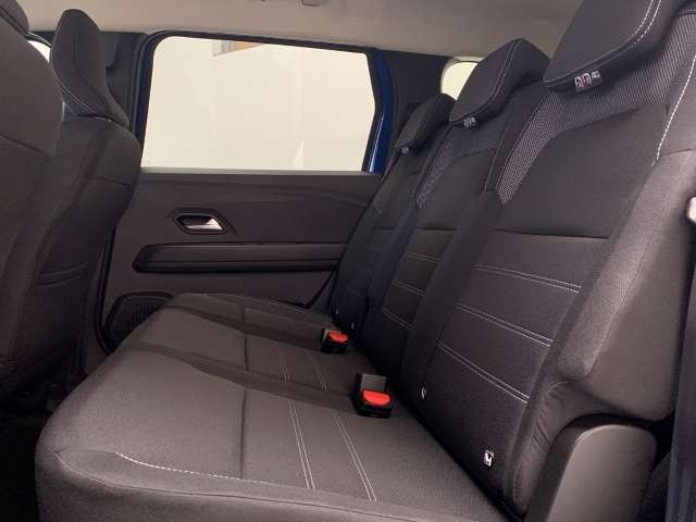Fahrzeugbild eines Dacia Jogger