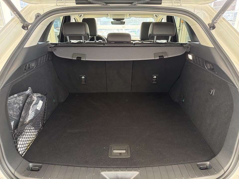 Fahrzeugbild eines Mazda CX-60