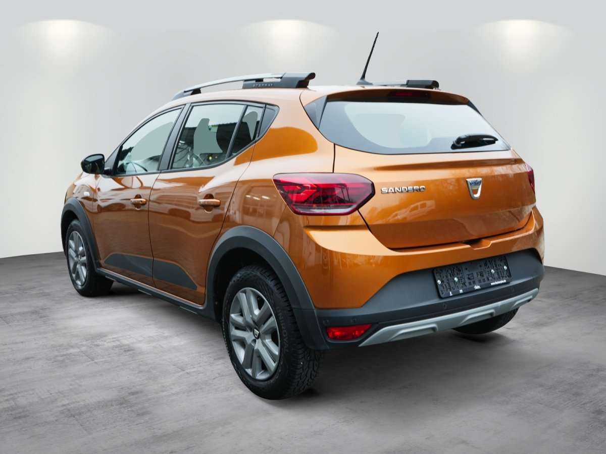 Fahrzeugbild eines Dacia Sandero