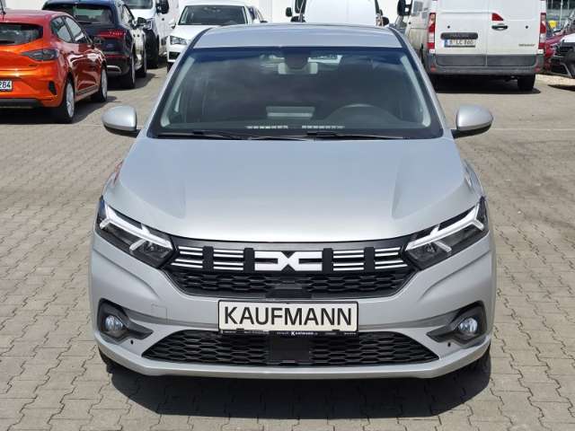 Fahrzeugbild eines Dacia Sandero