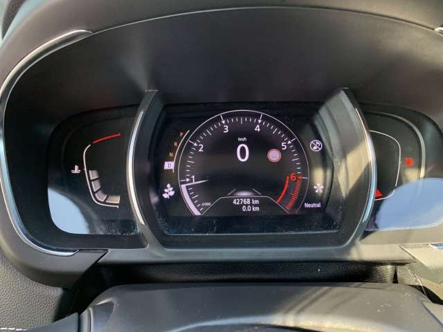 Fahrzeugbild eines Renault Scénic