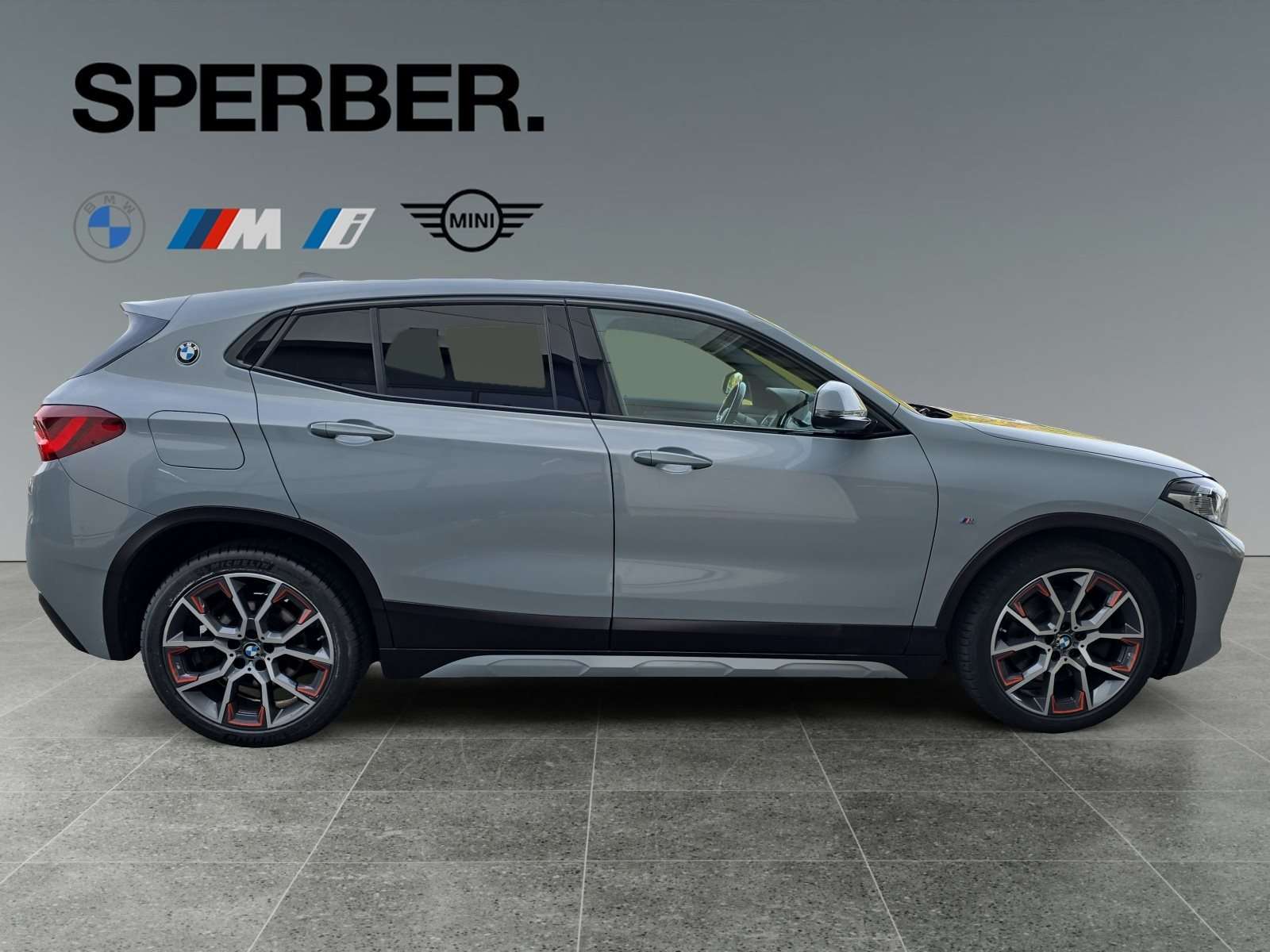 Fahrzeugbild eines BMW X2