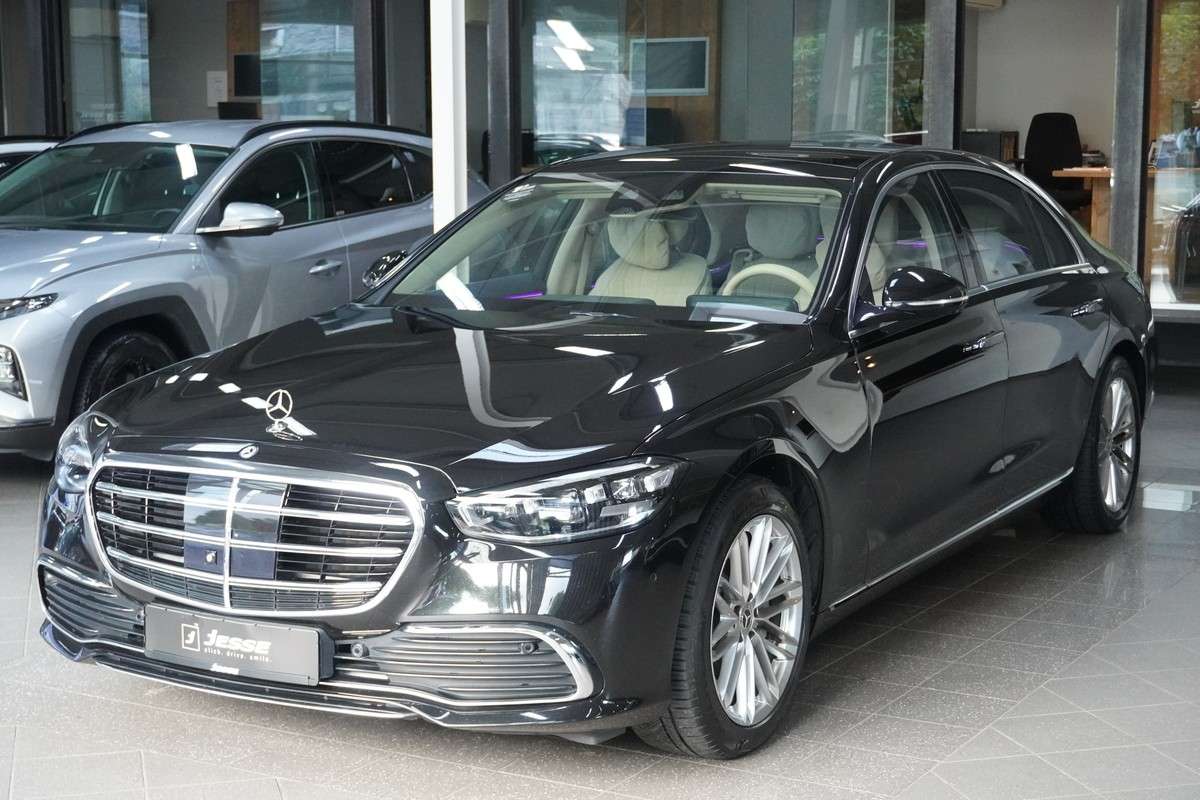 Fahrzeugbild eines Mercedes-Benz S-Klasse