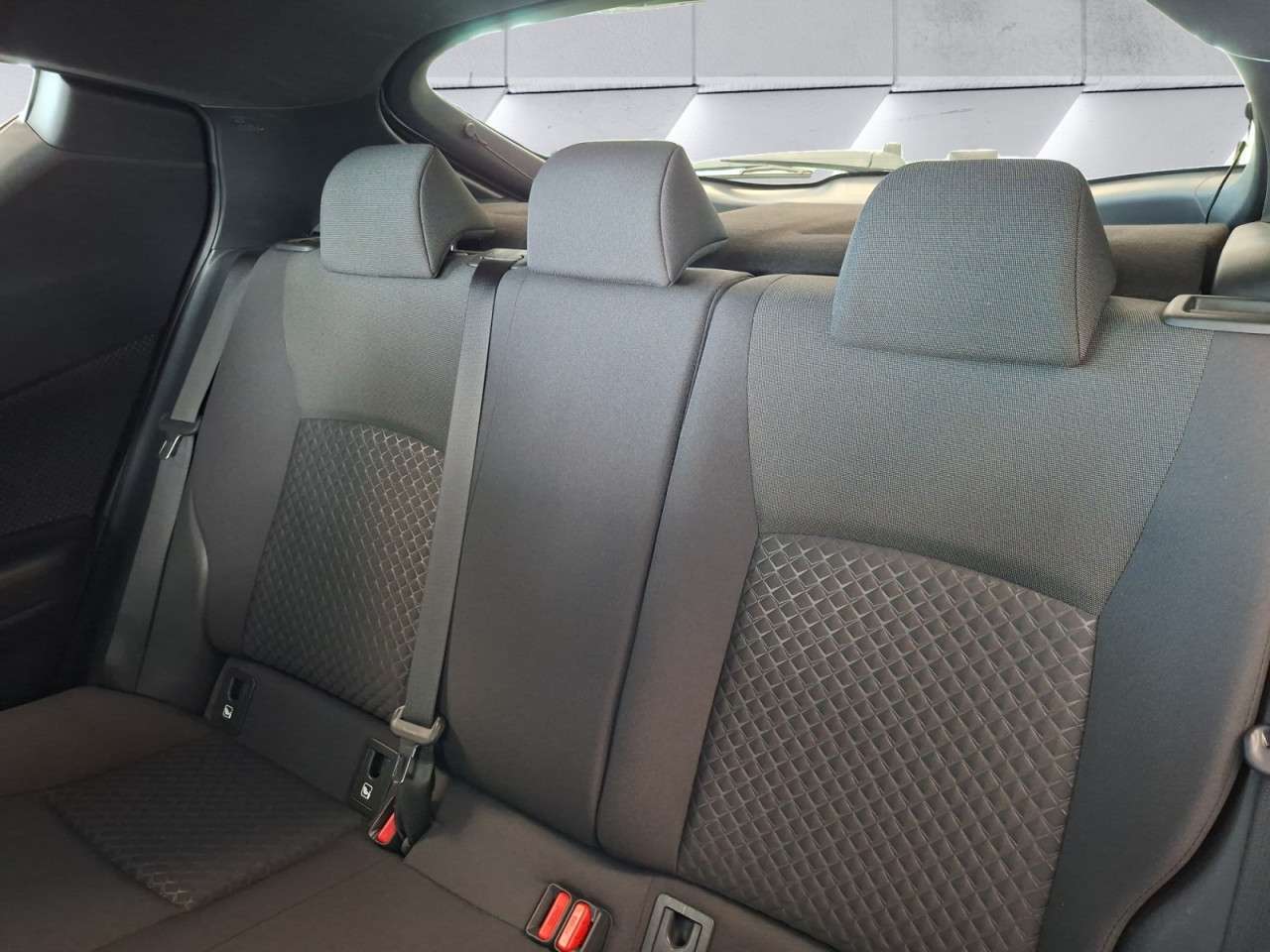 Fahrzeugbild eines Toyota C-HR