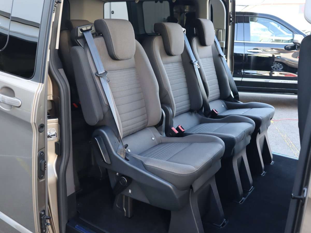 Fahrzeugbild eines Ford Tourneo Custom
