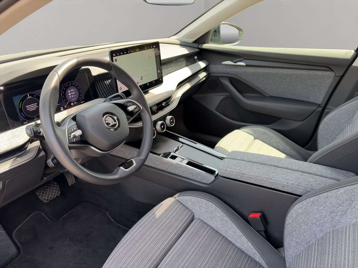 Fahrzeugbild eines Skoda Superb