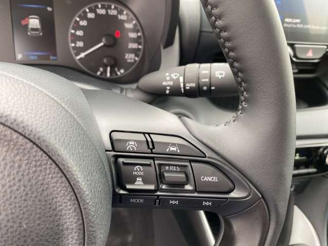 Fahrzeugbild eines Mazda Mazda2 Hybrid