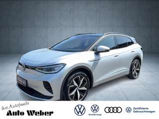 Schräge Frontansicht auf einen Volkswagen ID.4 , freigestellt