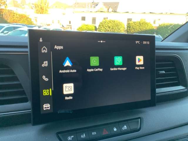 Fahrzeugbild eines Renault Master