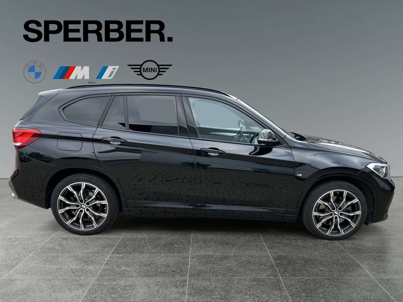 Fahrzeugbild eines BMW X1