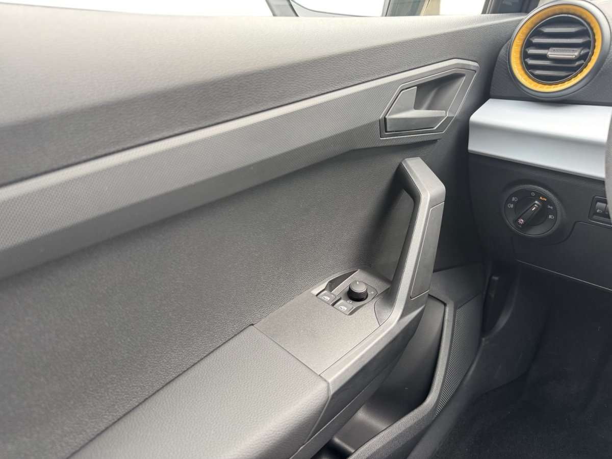 Fahrzeugbild eines SEAT Ibiza
