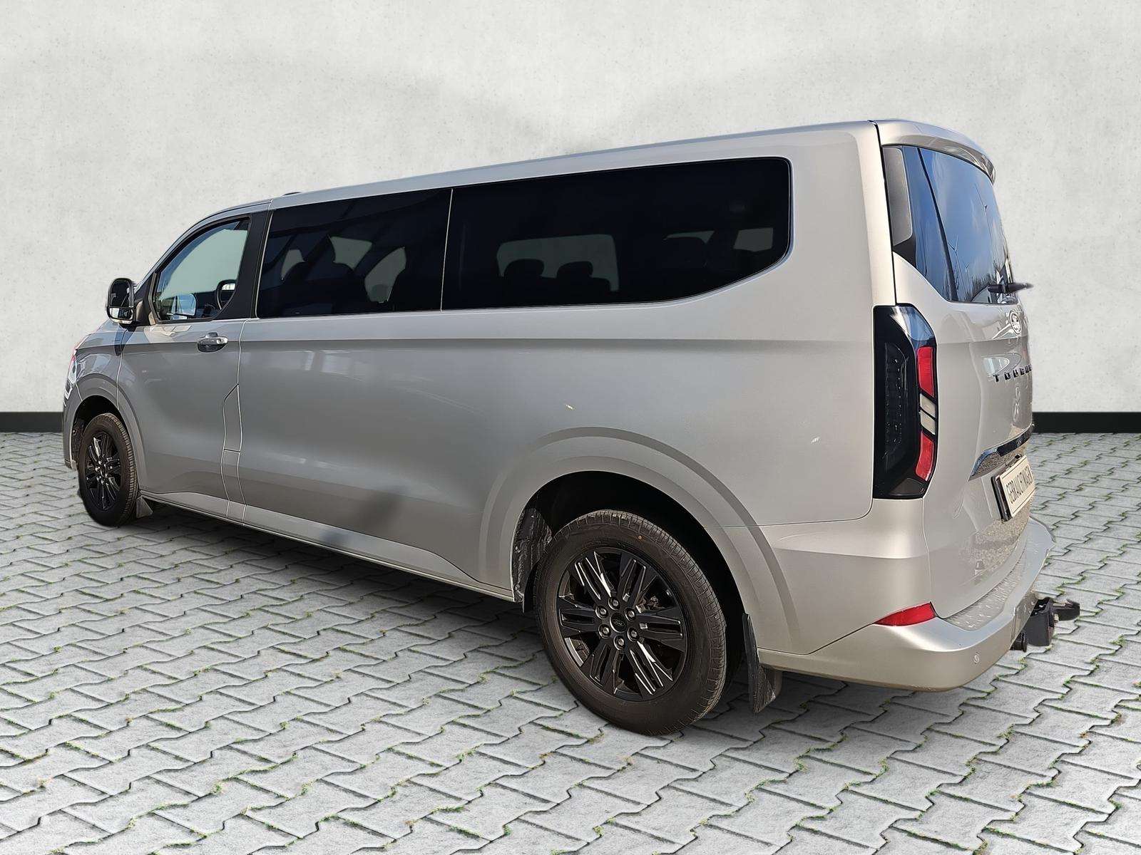 Fahrzeugbild eines Ford Tourneo Custom