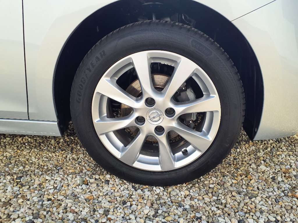 Fahrzeugbild eines Opel Corsa