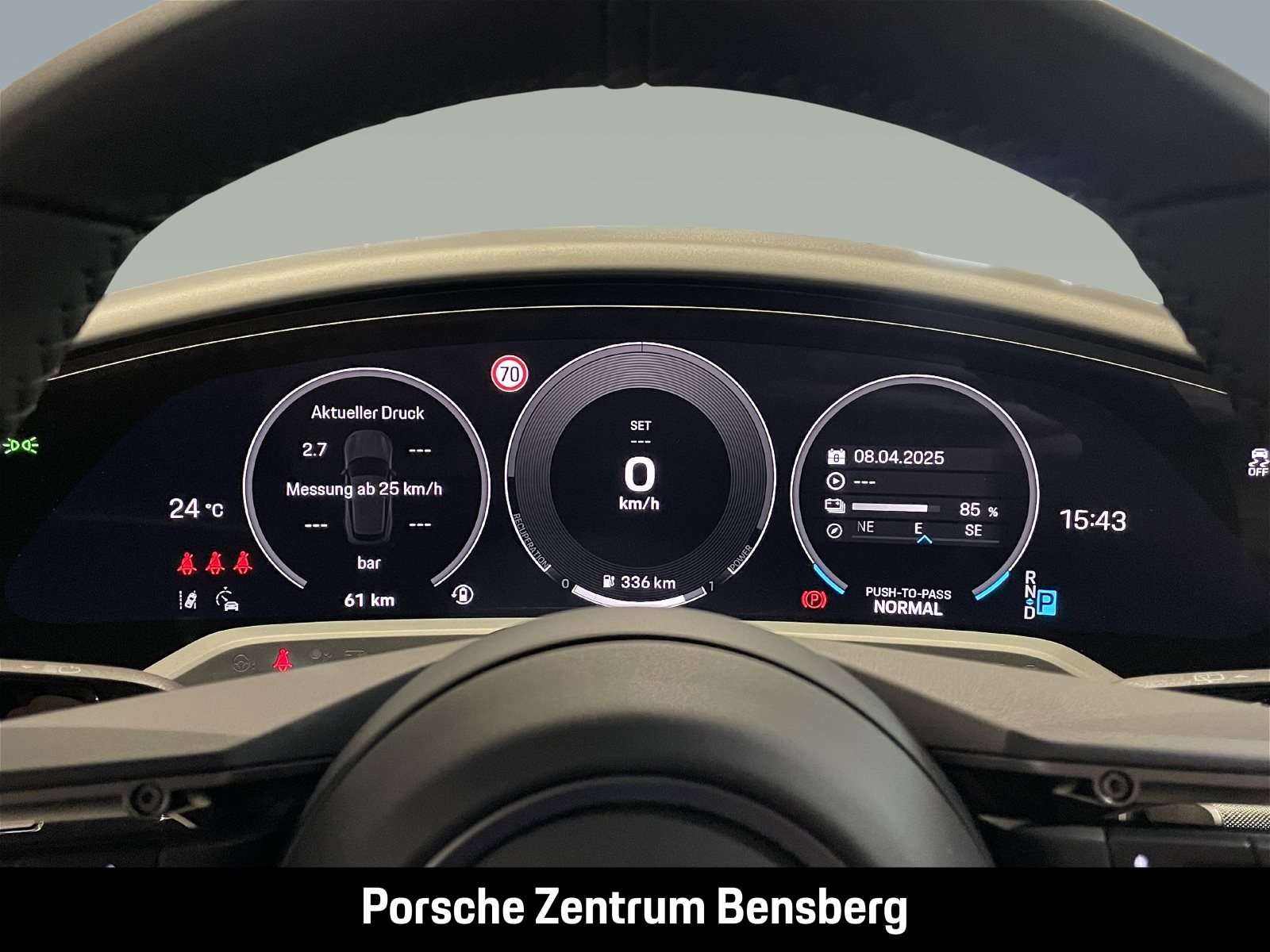 Fahrzeugbild eines Porsche Taycan