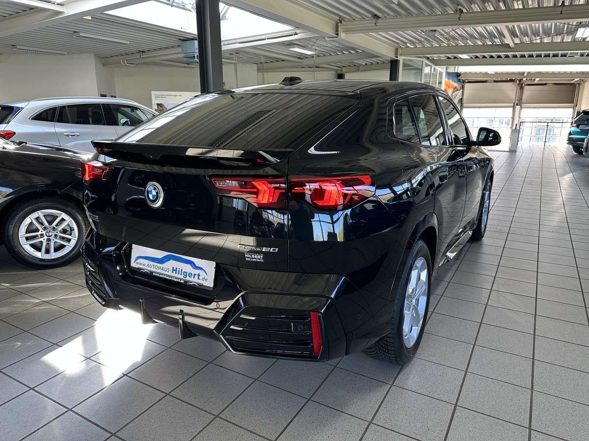 Fahrzeugbild eines BMW ix2