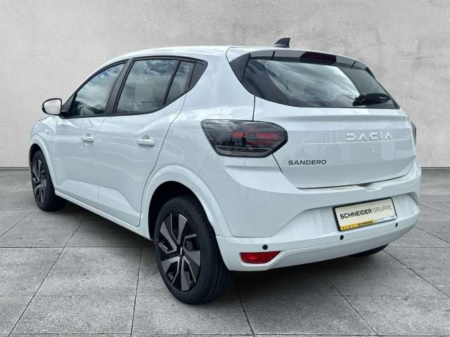 Fahrzeugbild eines Dacia Sandero