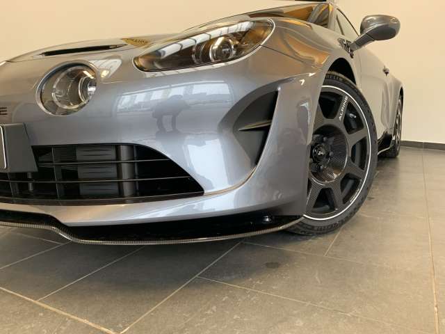 Fahrzeugbild eines Alpine A110