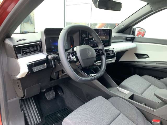 Fahrzeugbild eines Renault 4 E-TECH