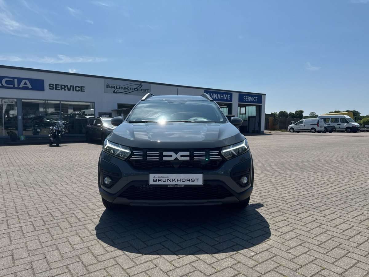 Fahrzeugbild eines Dacia Jogger