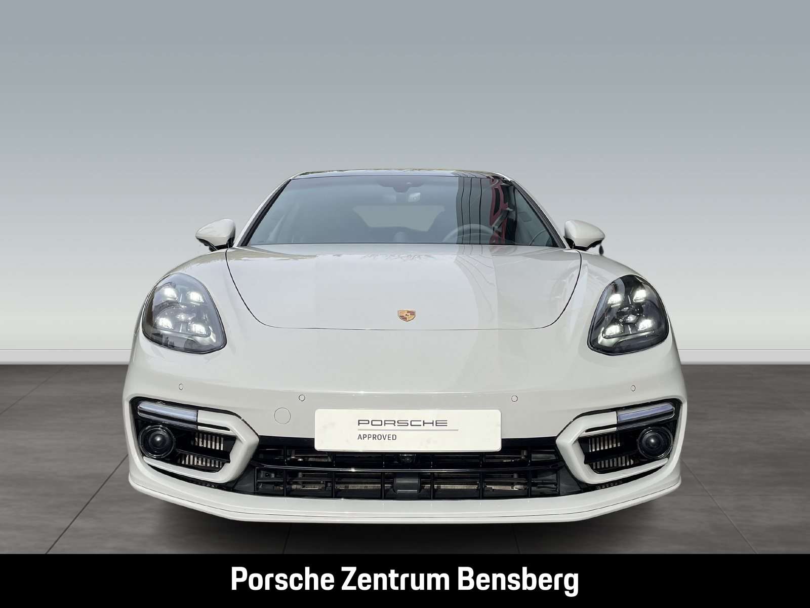 Fahrzeugbild eines Porsche Panamera